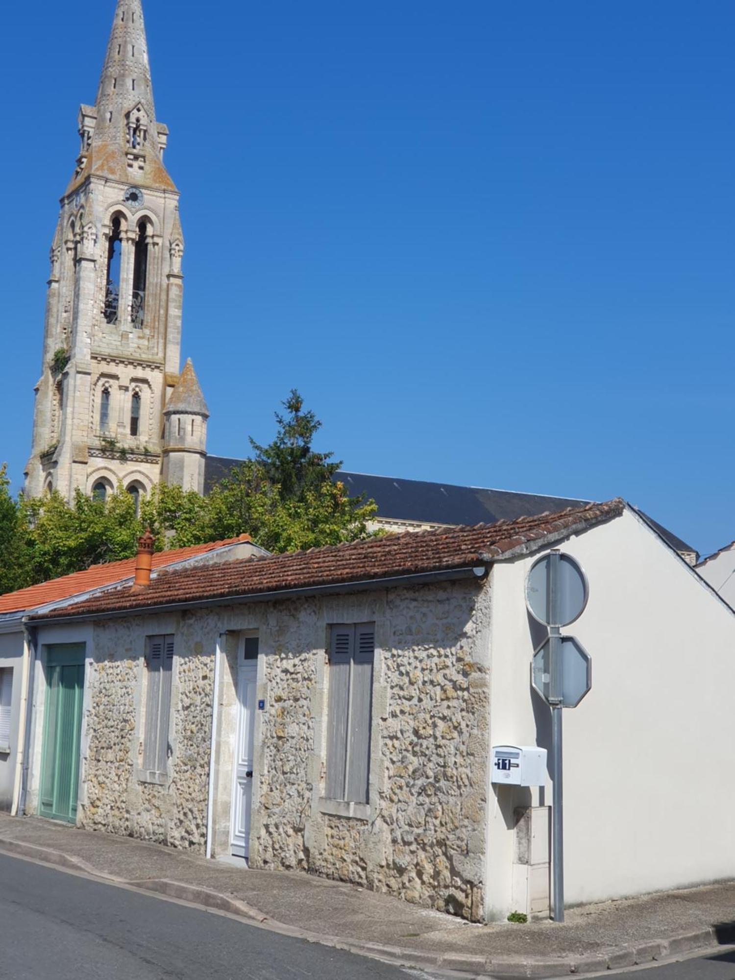 La Maison De Jeanne Lesparre-Medoc Luaran gambar